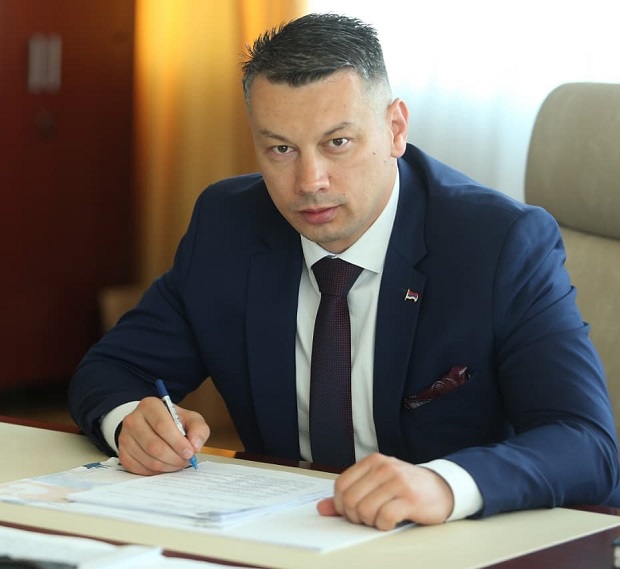 Одлука суда у Бањалуци: Ненад Нешић уписан као председник ДНС 